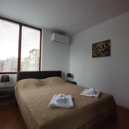 Апартаменты Family Apartament Siana 1-bastet Bs Свети-Влас